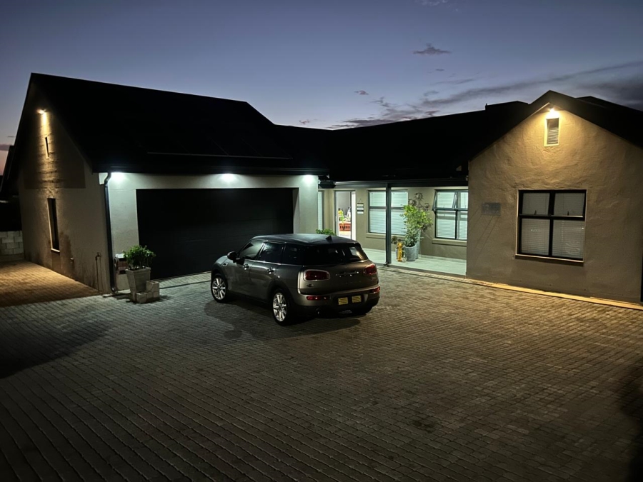 3 Bedroom Property for Sale in Hartland Lifestyle Estate Western Cape